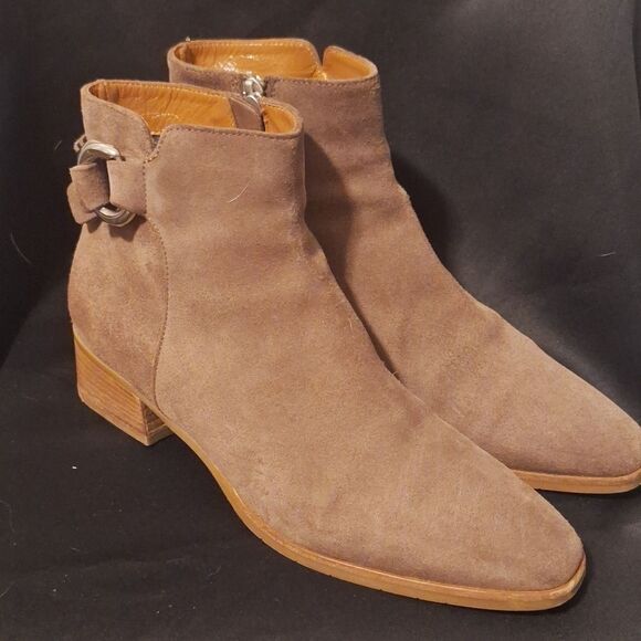 Aquatalia Faria taupe/brown suede leather ankle boots w buckle size 10.5 - Picture 1 of 7